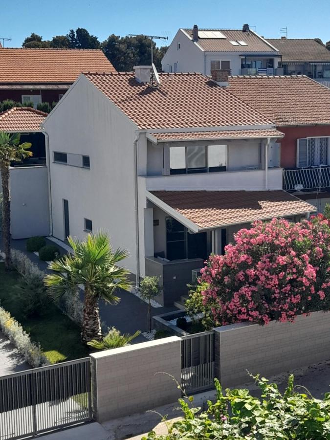 Apartment Gotovina 비오그라드나모루 외부 사진