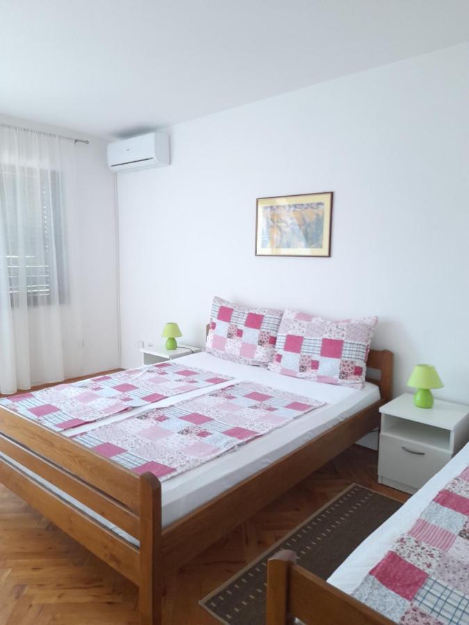 Apartment Gotovina 비오그라드나모루 외부 사진