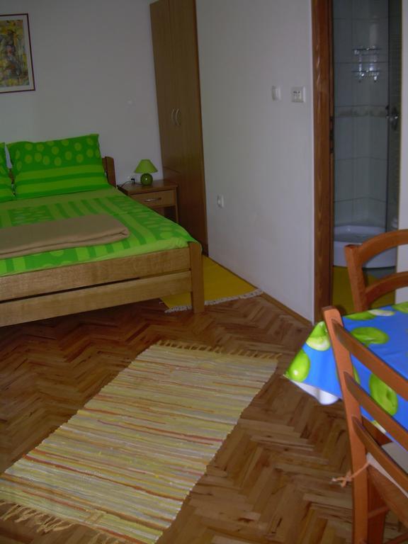 Apartment Gotovina 비오그라드나모루 외부 사진