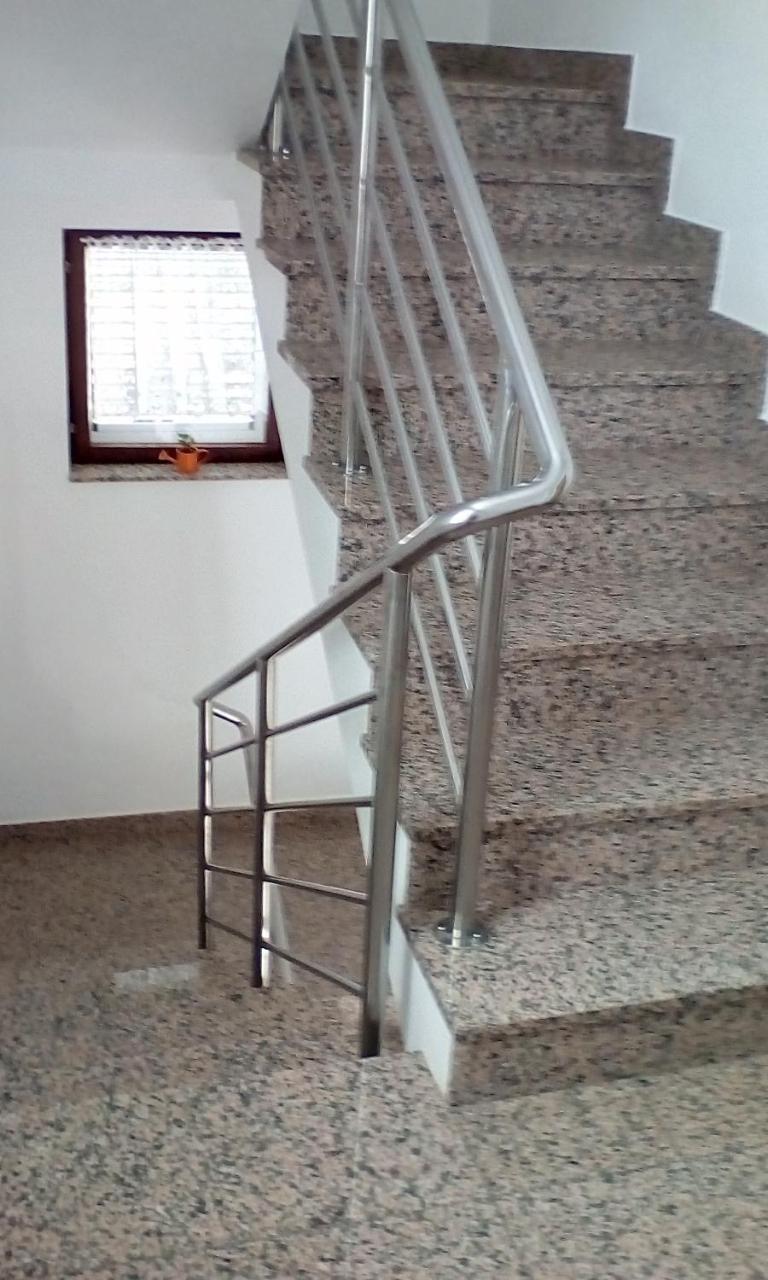 Apartment Gotovina 비오그라드나모루 외부 사진